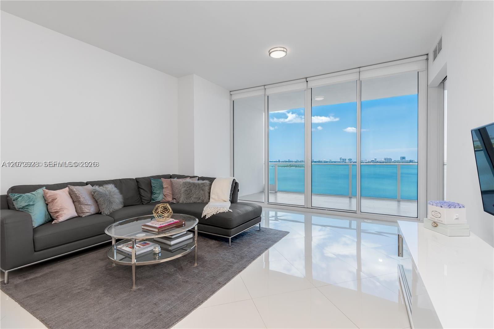 2020 N Bayshore Drive 1009 Property Photo 8