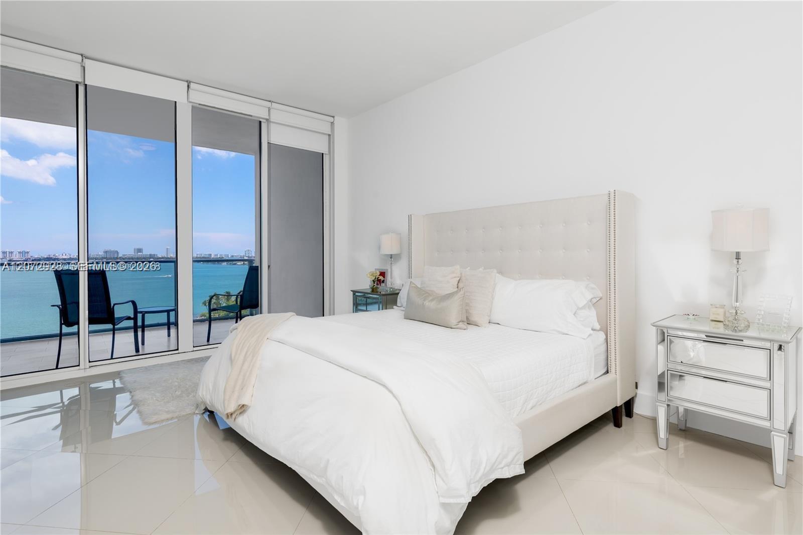 2020 N Bayshore Drive 1009 Property Photo 10