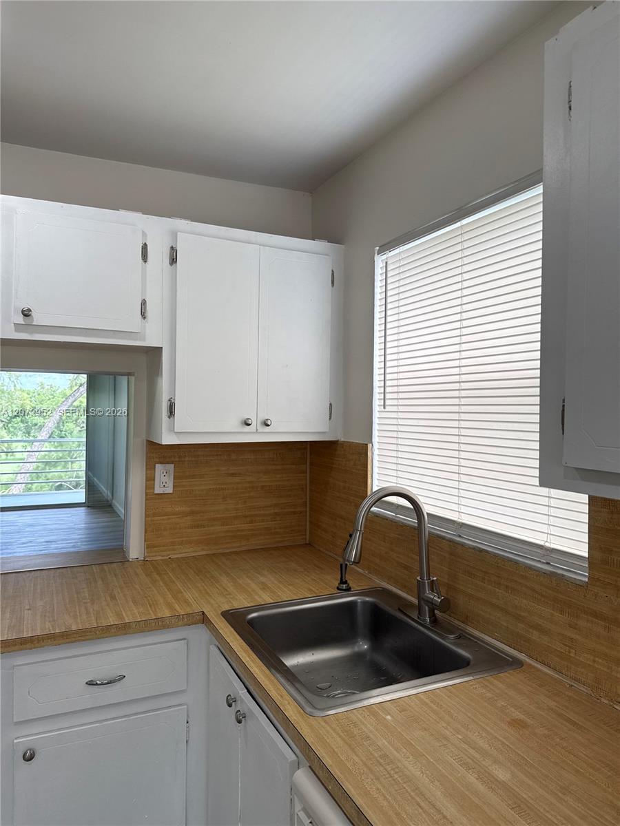 8380 Sands Point Boulevard J310 Property Photo 2