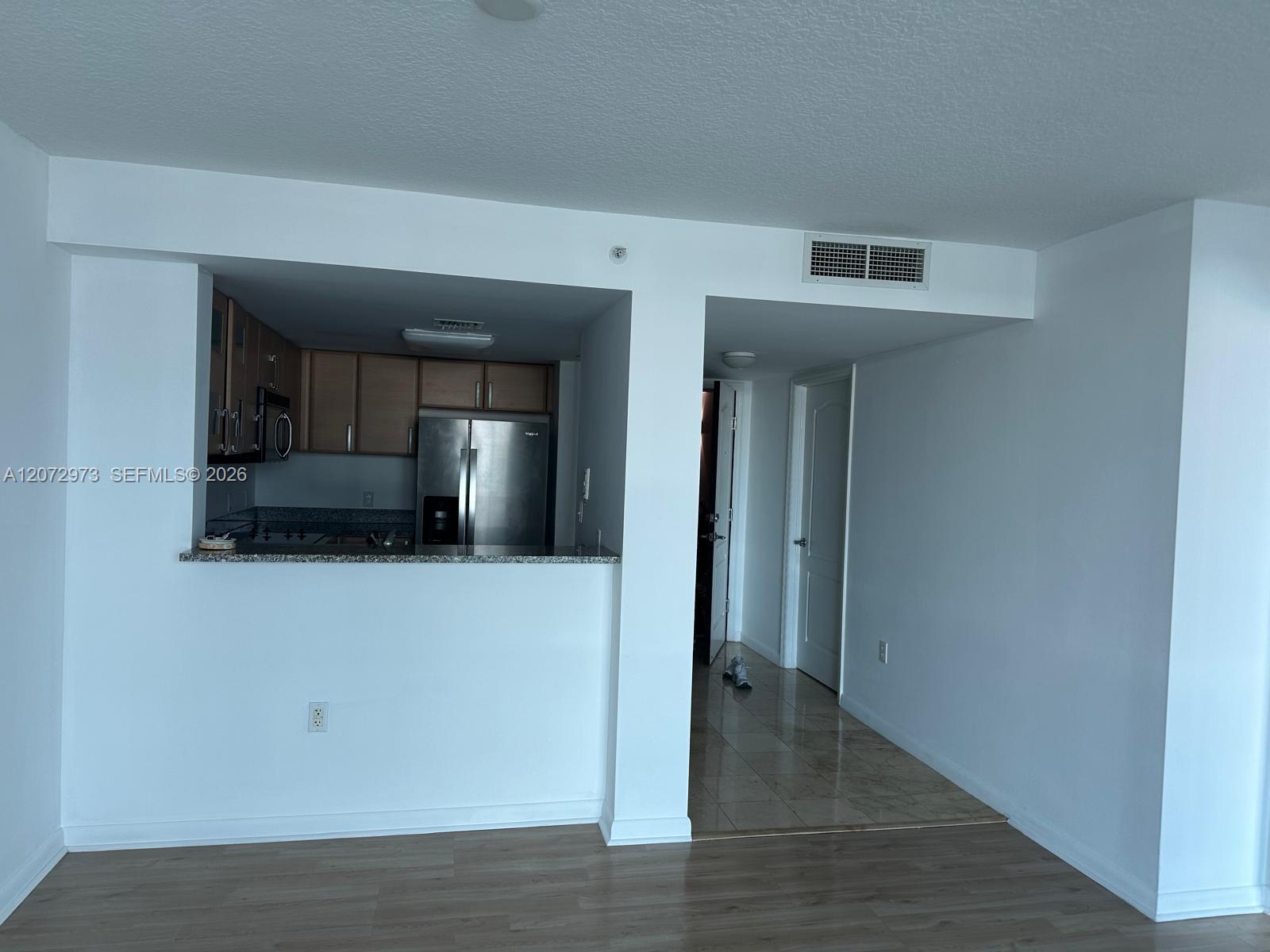 2101 Brickell Avenue 1902 Property Photo 4