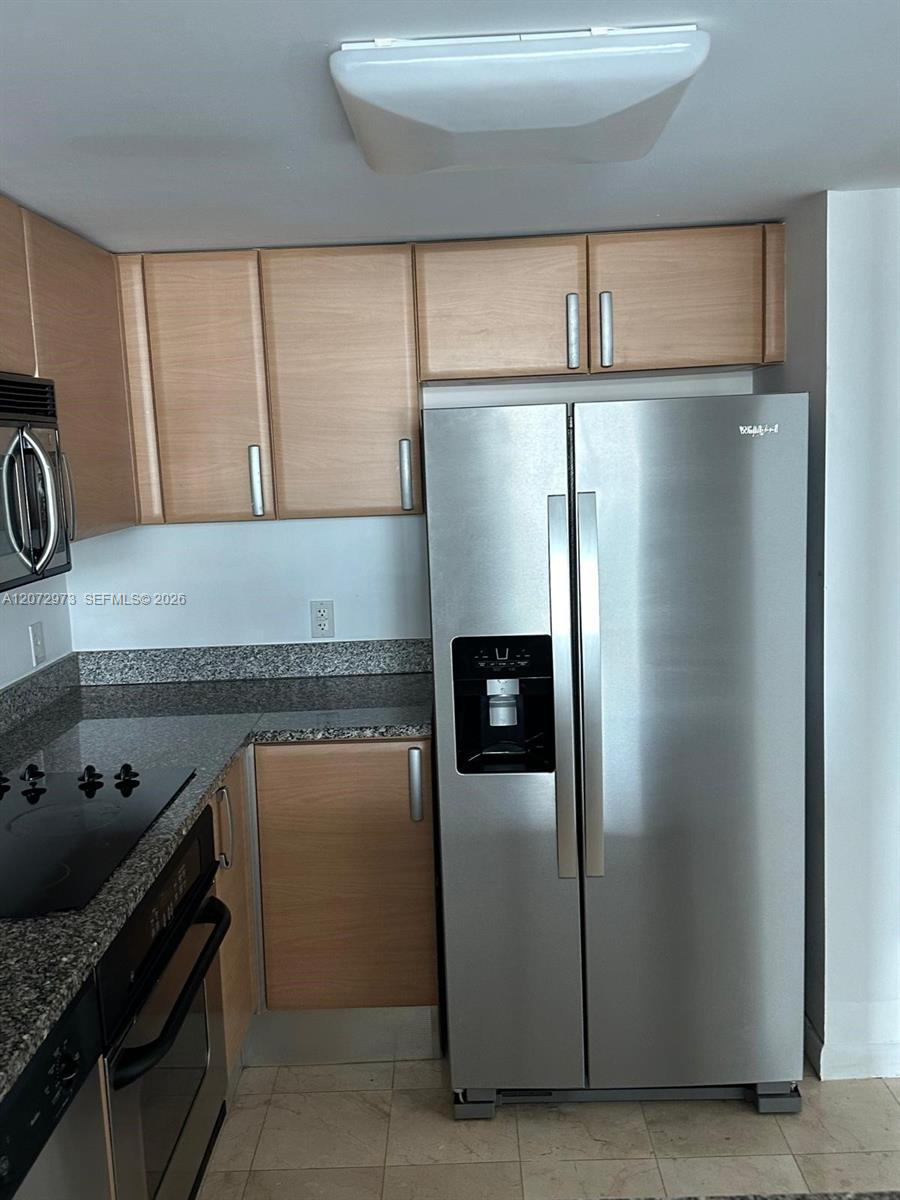 2101 Brickell Avenue 1902 Property Photo 6