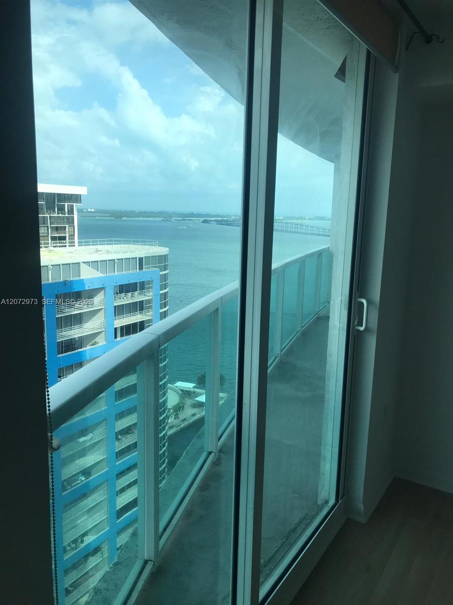 2101 Brickell Avenue 1902 Property Photo 9