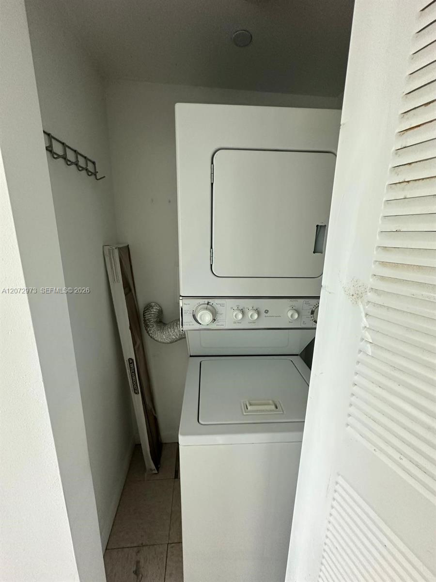 2101 Brickell Avenue 1902 Property Photo 12