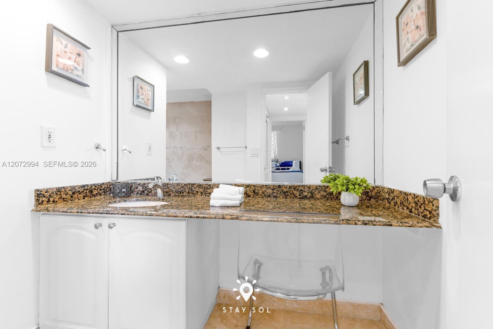 4001 S Ocean Drive 14n Property Photo 16