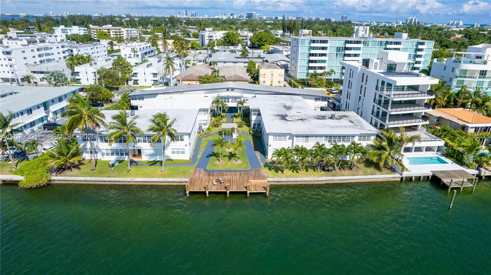 1940 Bay Drive 6 Property Photo 1