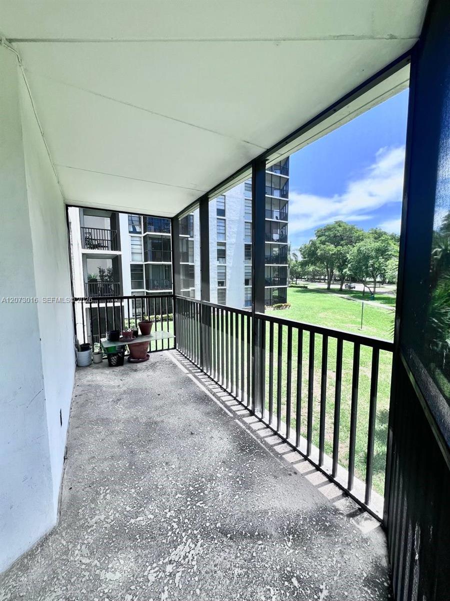 A12073016 Property Photo 5