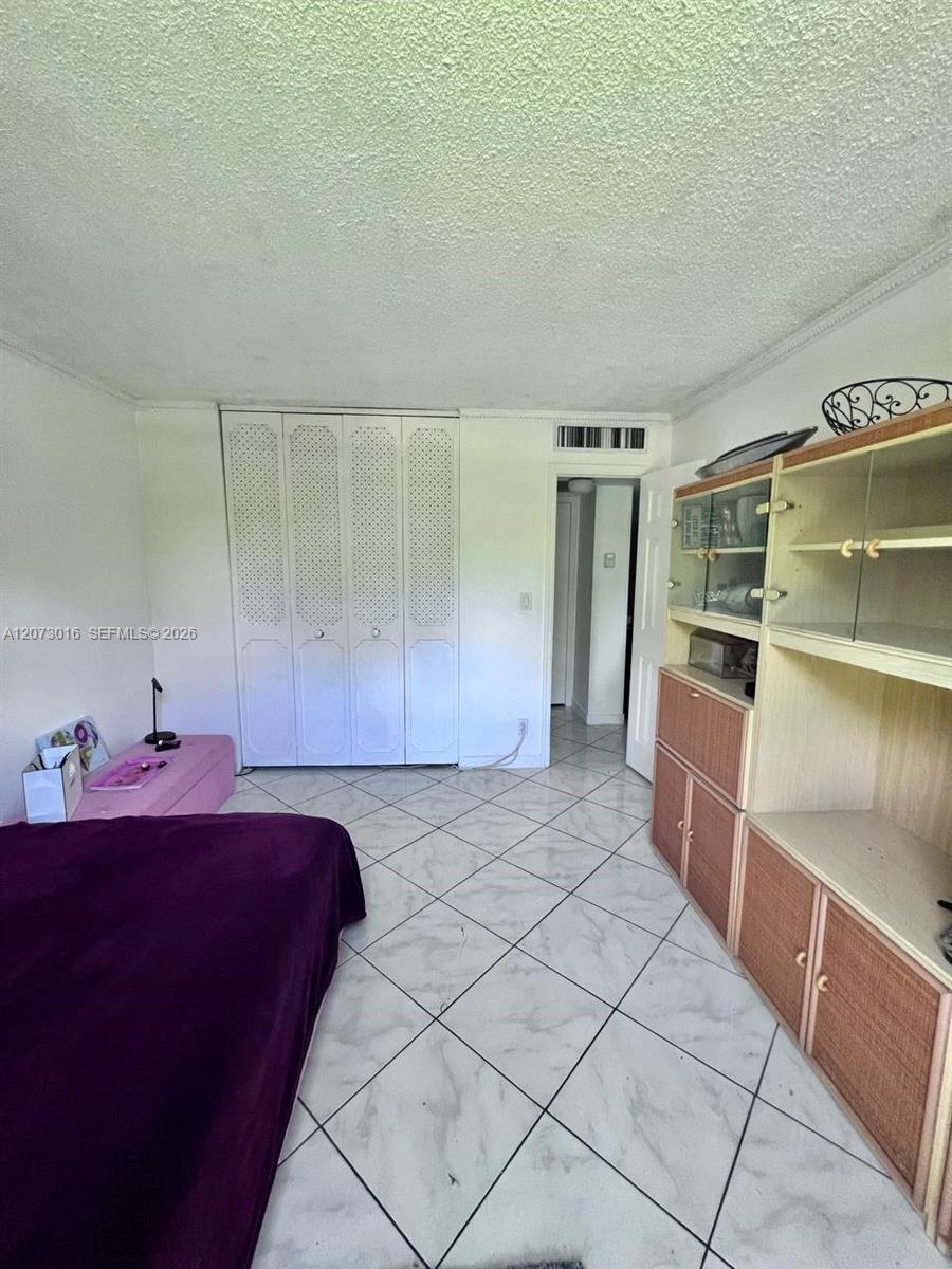 A12073016 Property Photo 9