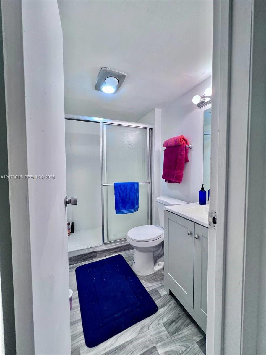 A12073016 Property Photo 11