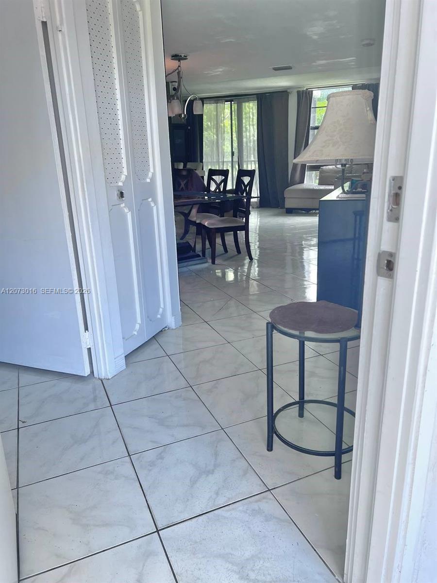 A12073016 Property Photo 14