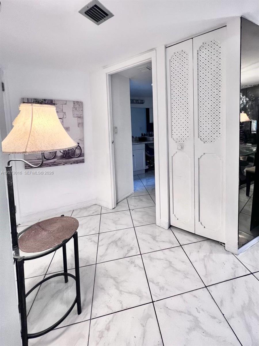 A12073016 Property Photo 15