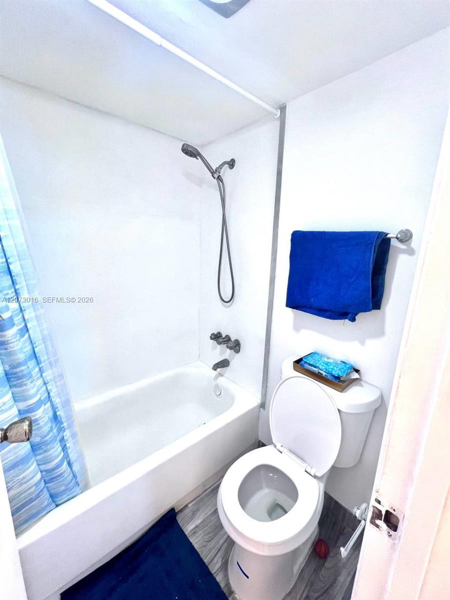 A12073016 Property Photo 19