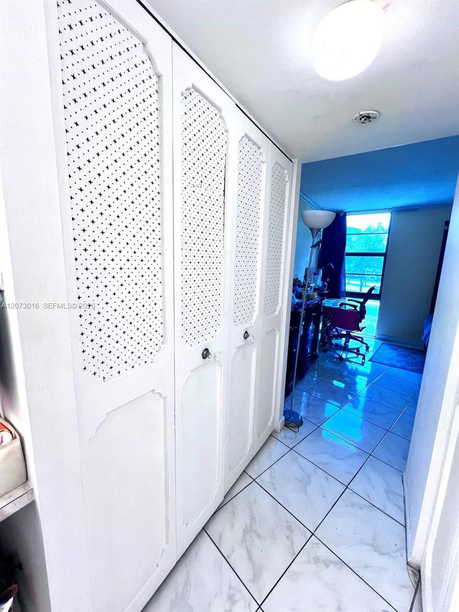 A12073016 Property Photo 22