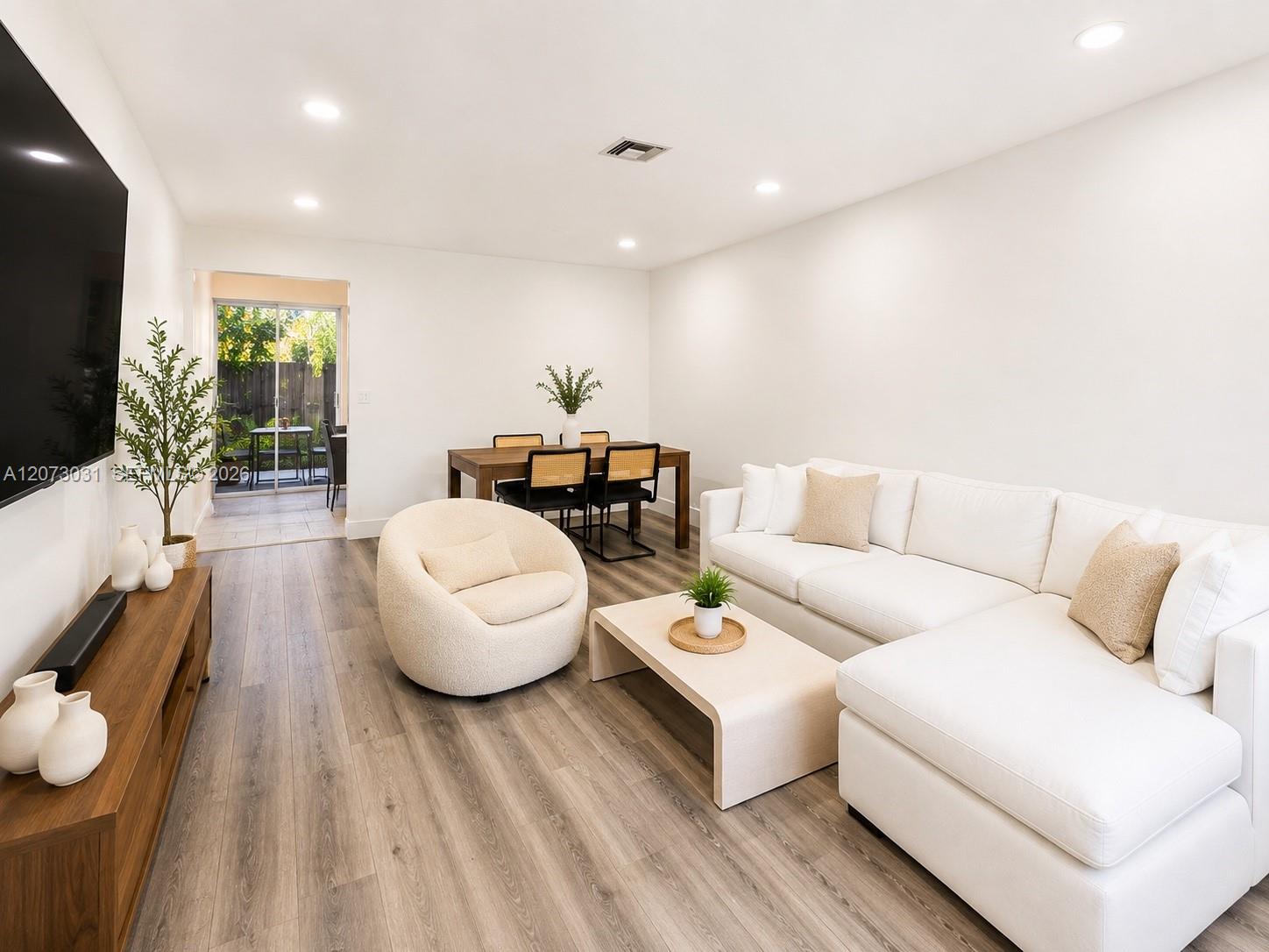 4555 Arthur Street Property Photo 1