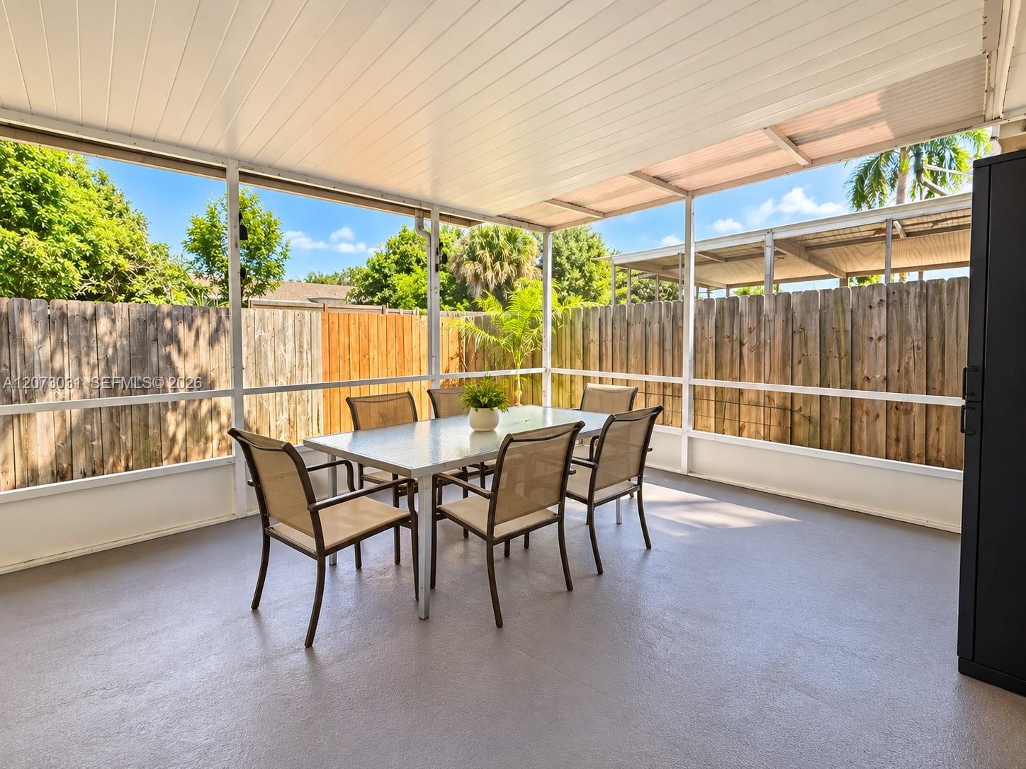 4555 Arthur Street Property Photo 8