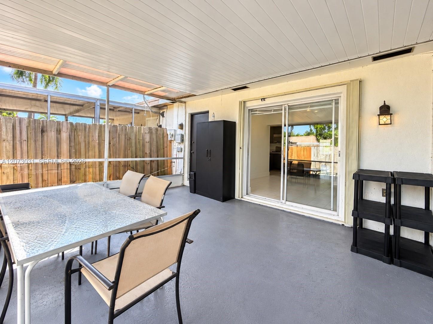 4555 Arthur Street Property Photo 9