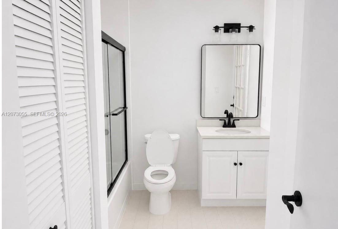 A12073055 Property Photo 12