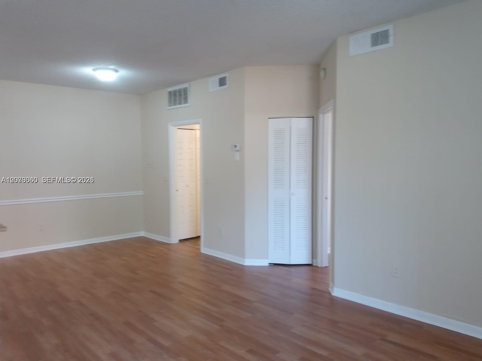 18304 Nw 68th Avenue N Property Photo 3