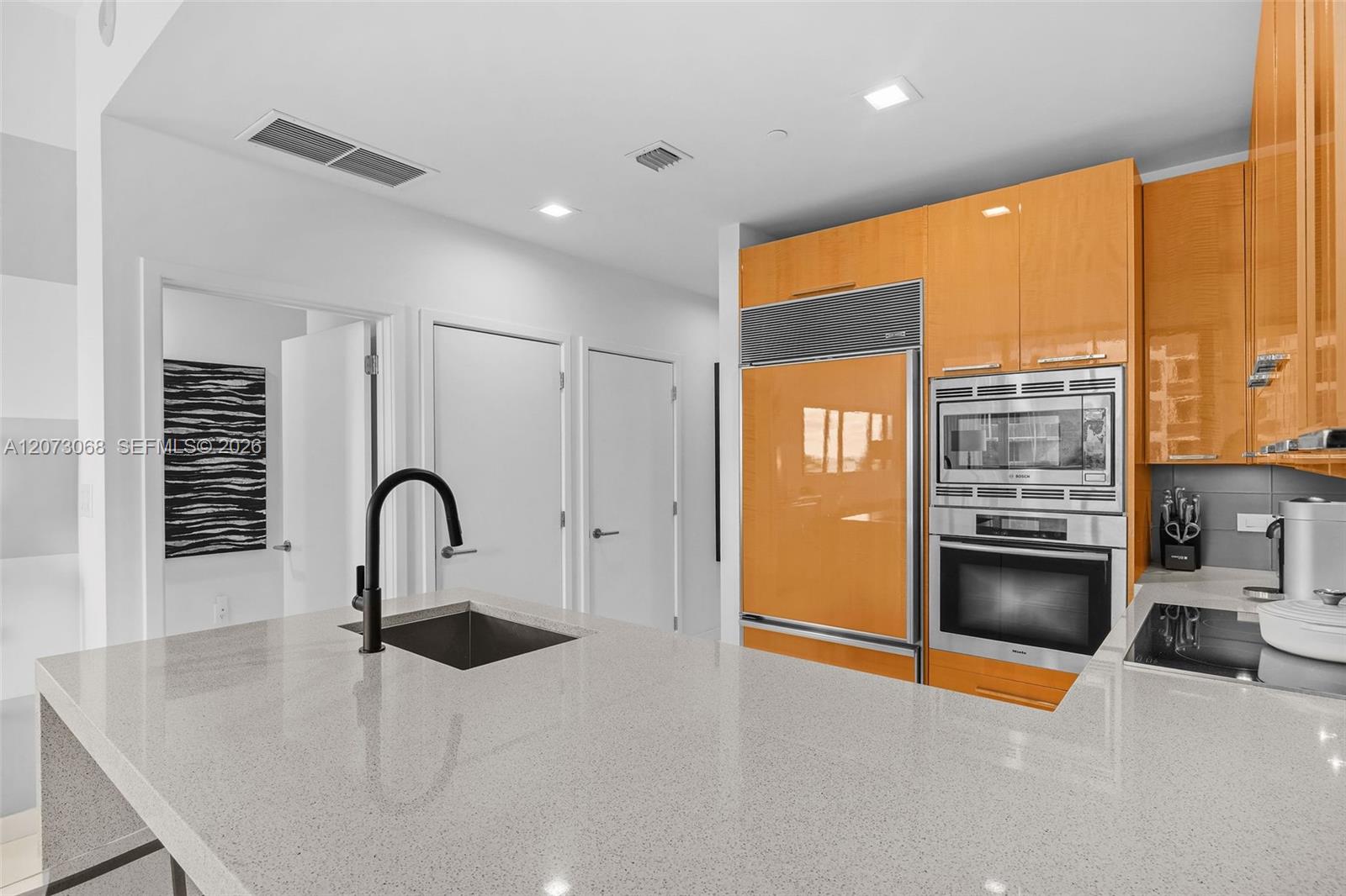 6799 Collins Avenue 407 Property Photo 9