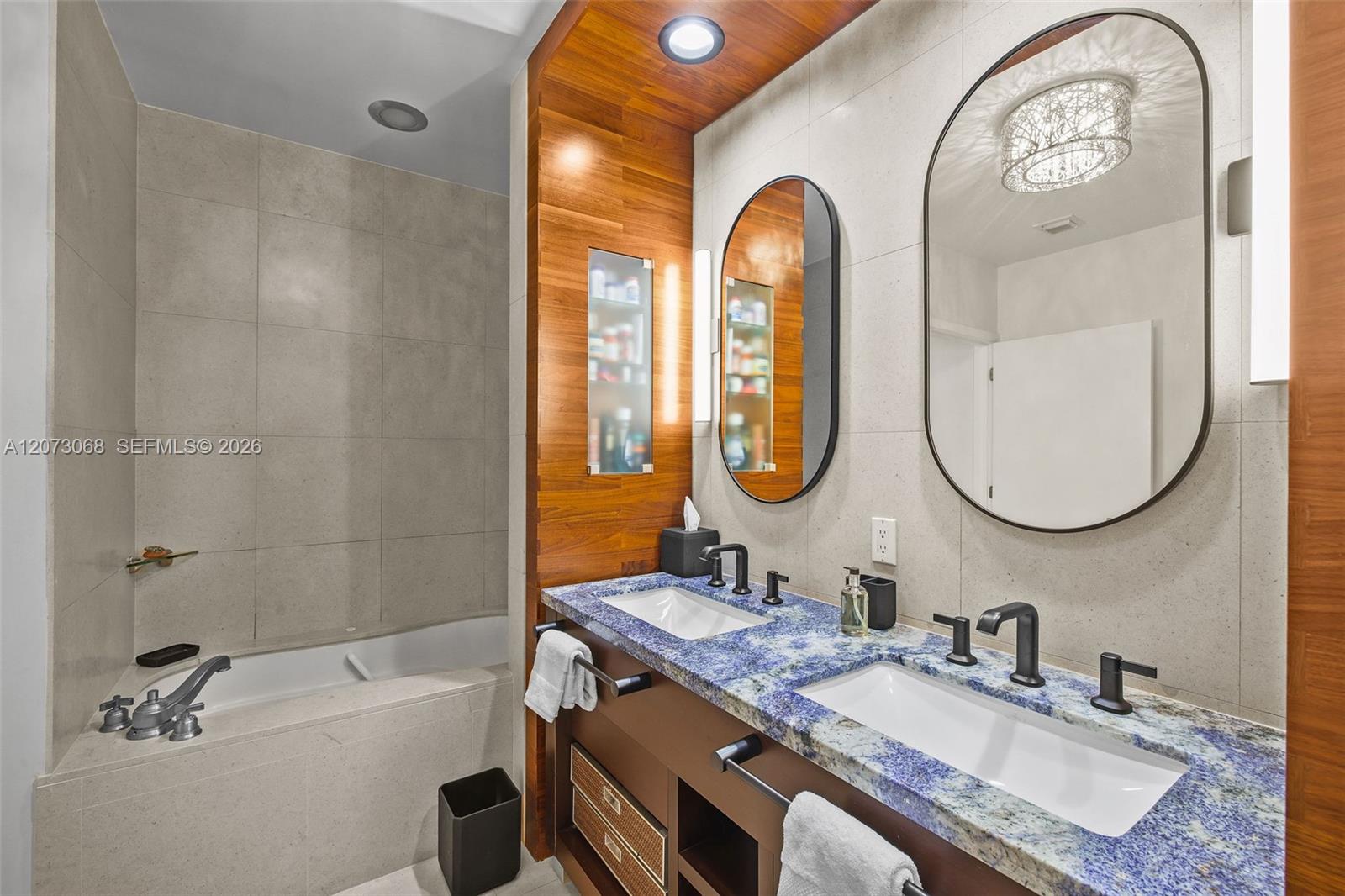 6799 Collins Avenue 407 Property Photo 23