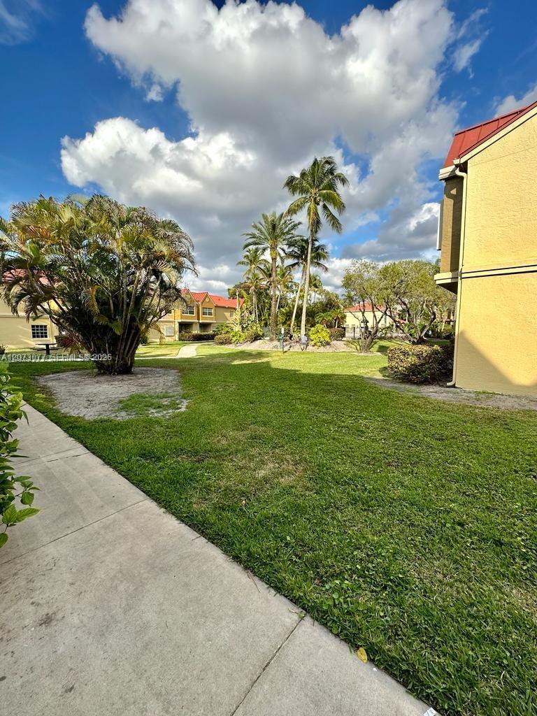 18316 Nw 68th Avenue I Property Photo 12