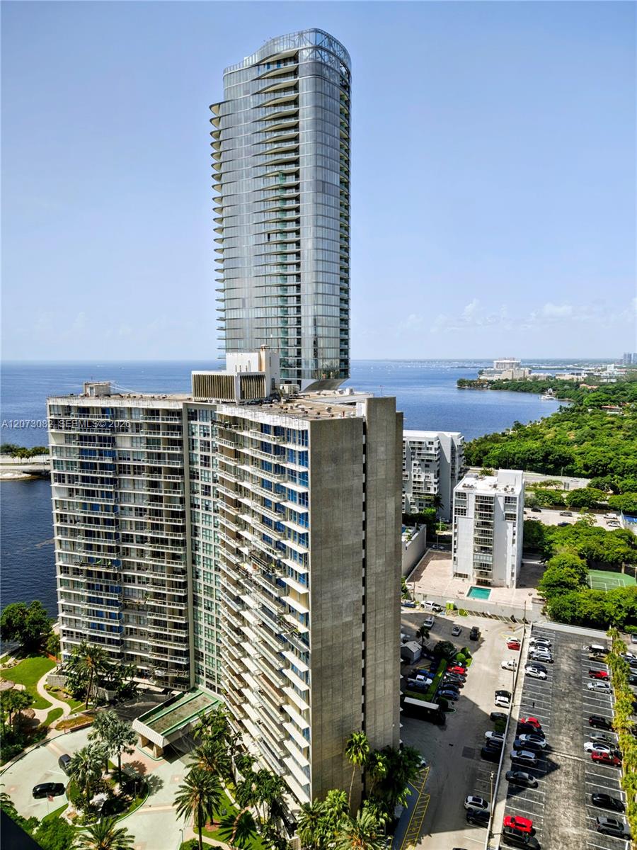 2333 Brickell Avenue 2814 Property Photo 11