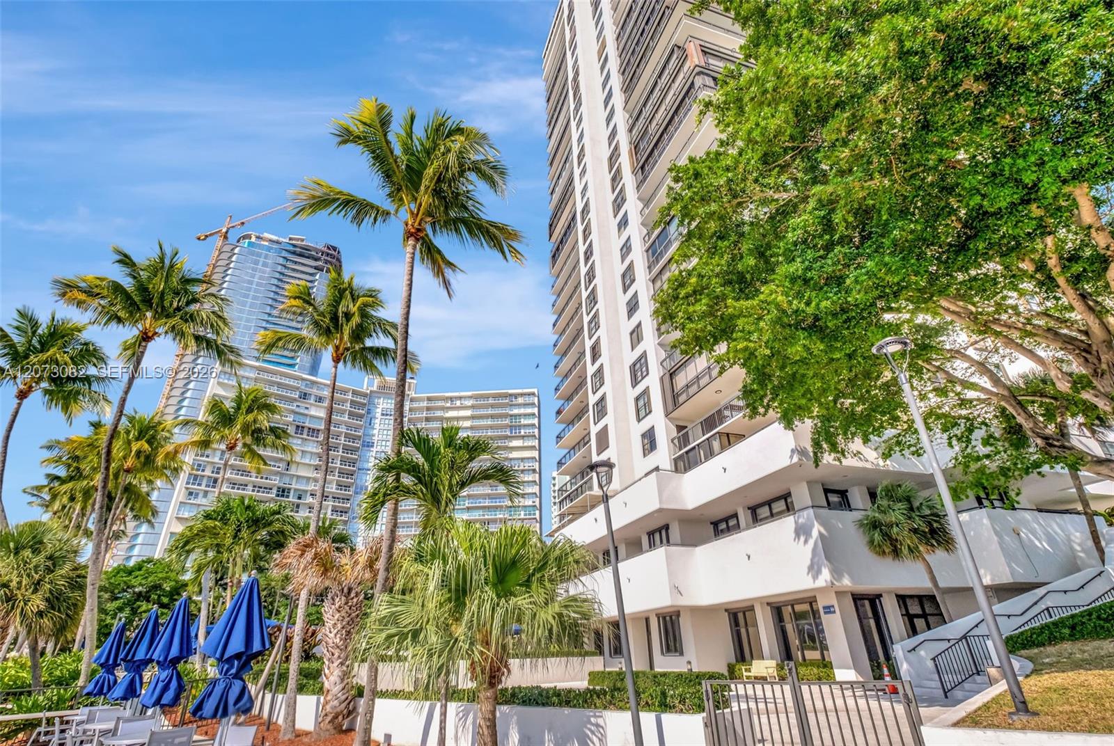 2333 Brickell Avenue 2814 Property Photo 14
