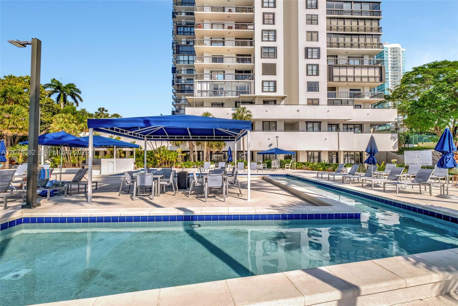 2333 Brickell Avenue 2814 Property Photo 17