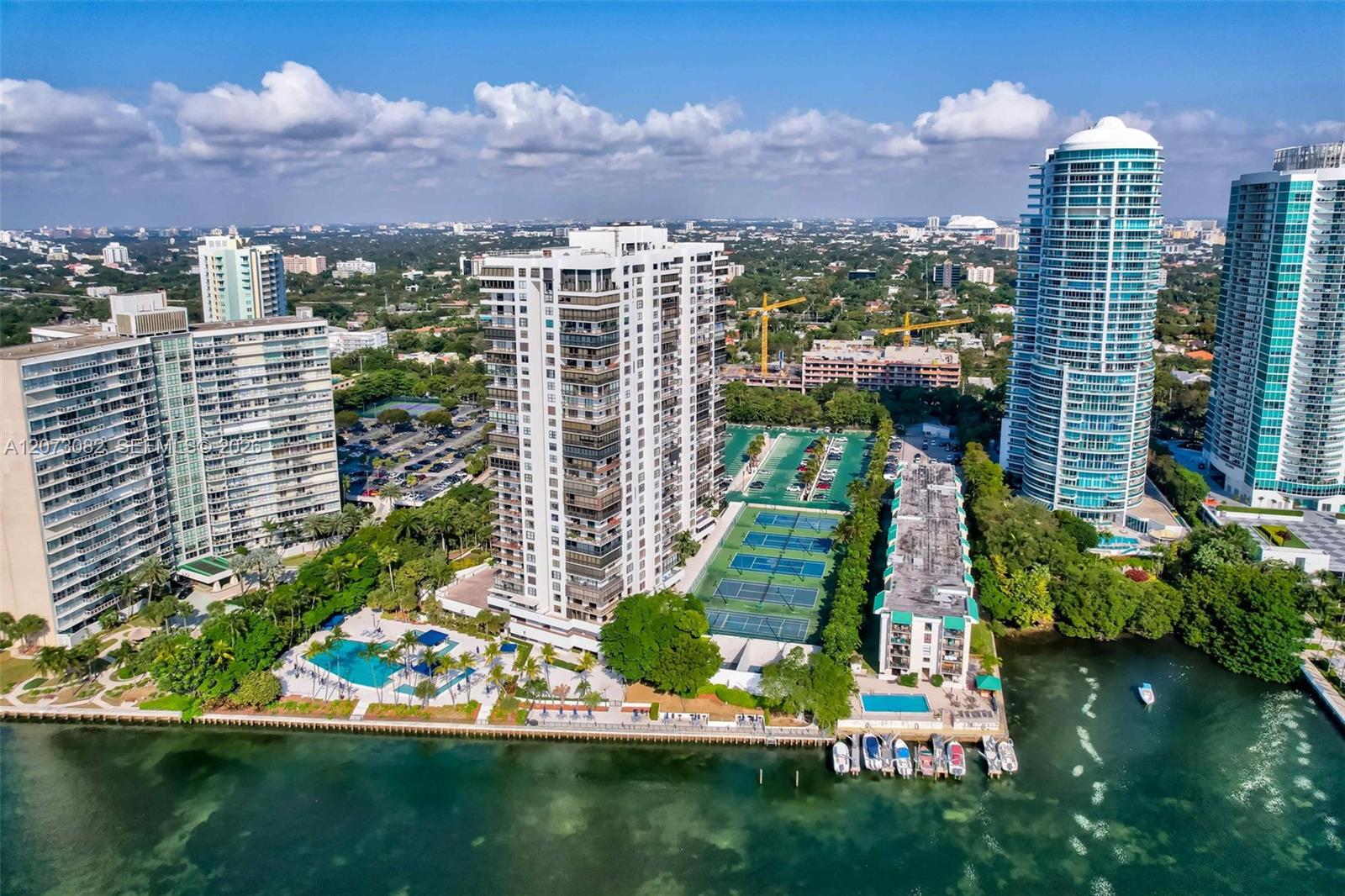 2333 Brickell Avenue 2814 Property Photo 25