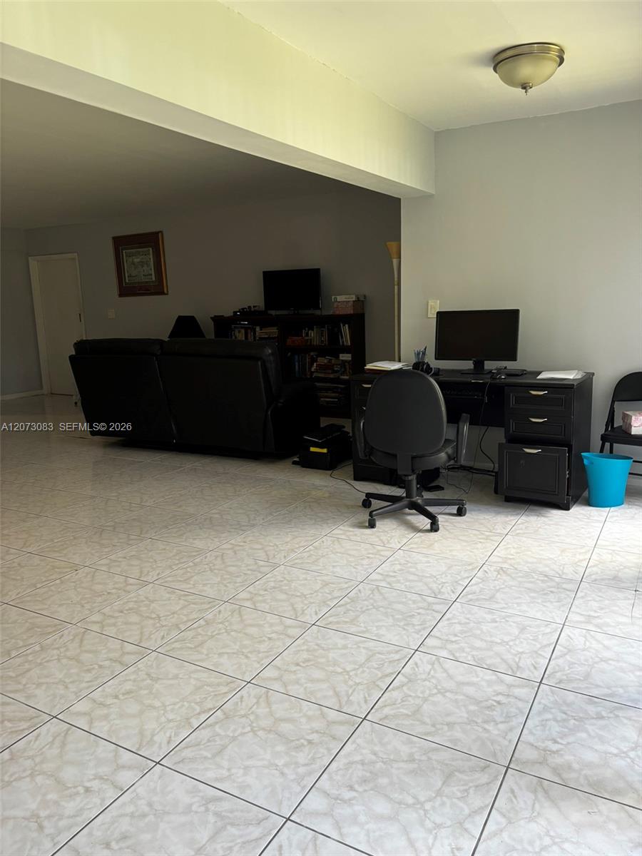 A12073083 Property Photo 13