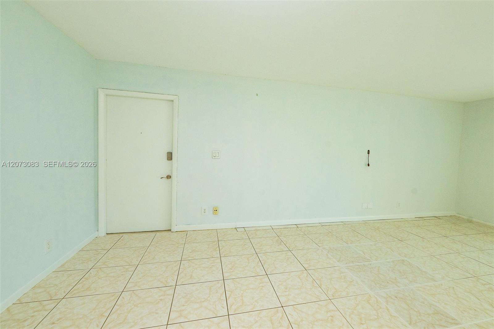 A12073083 Property Photo 13