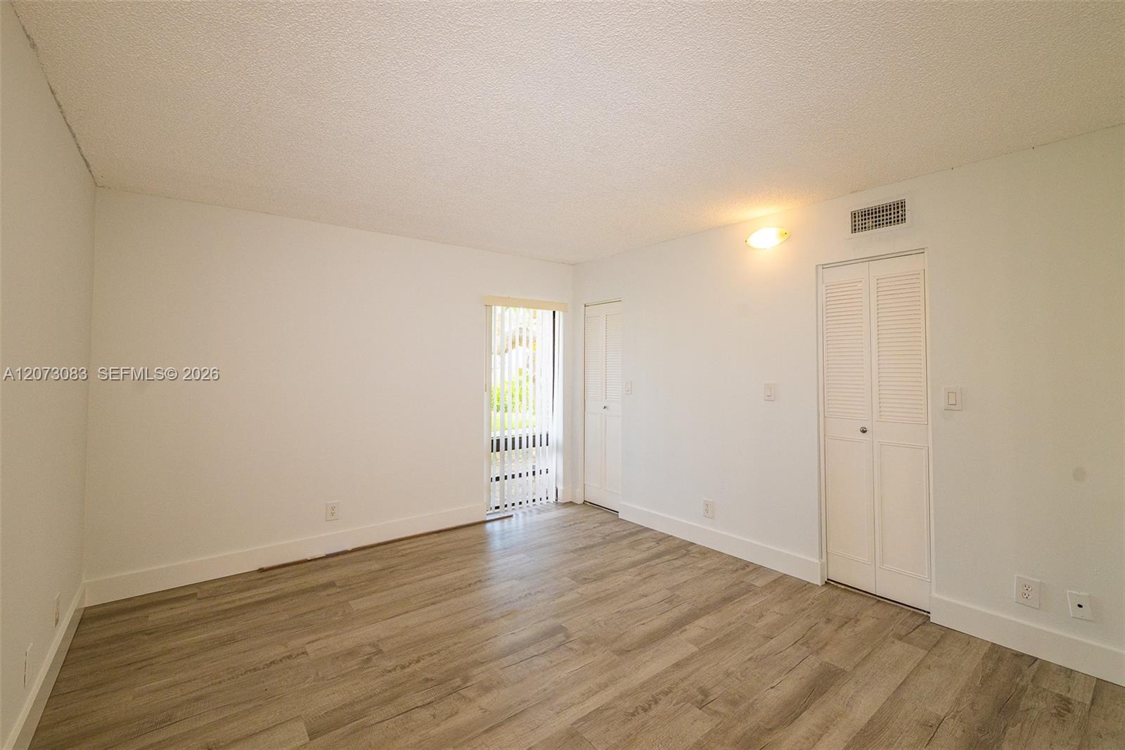 A12073083 Property Photo 19
