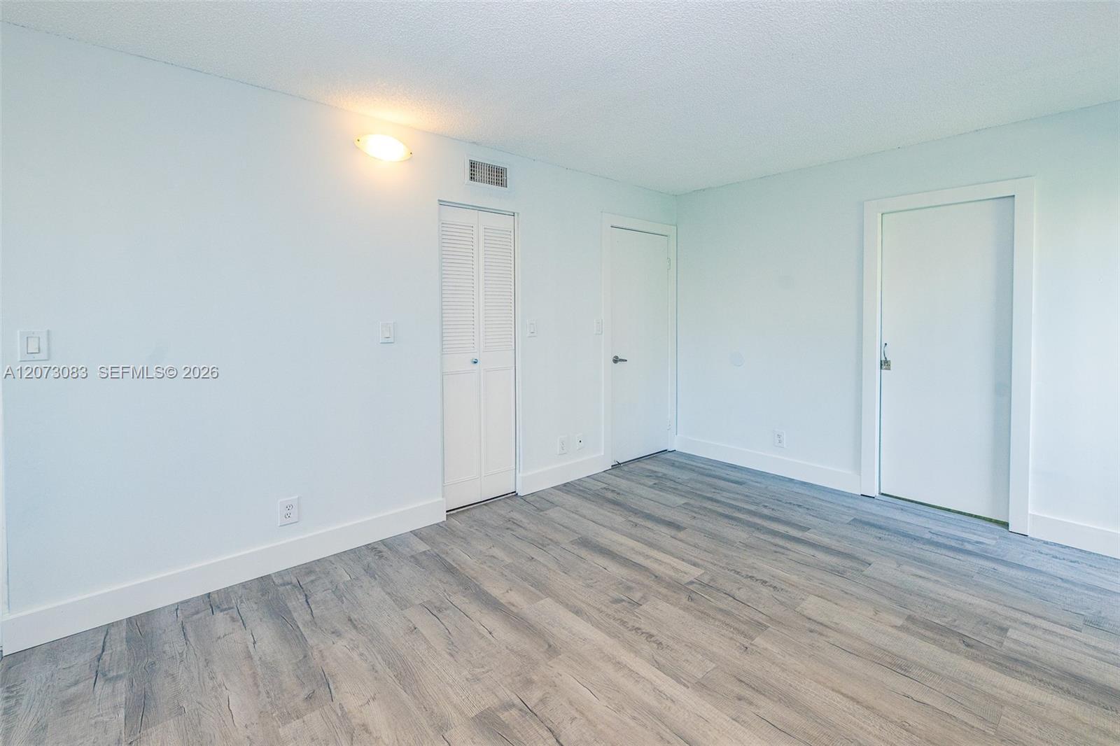 A12073083 Property Photo 21