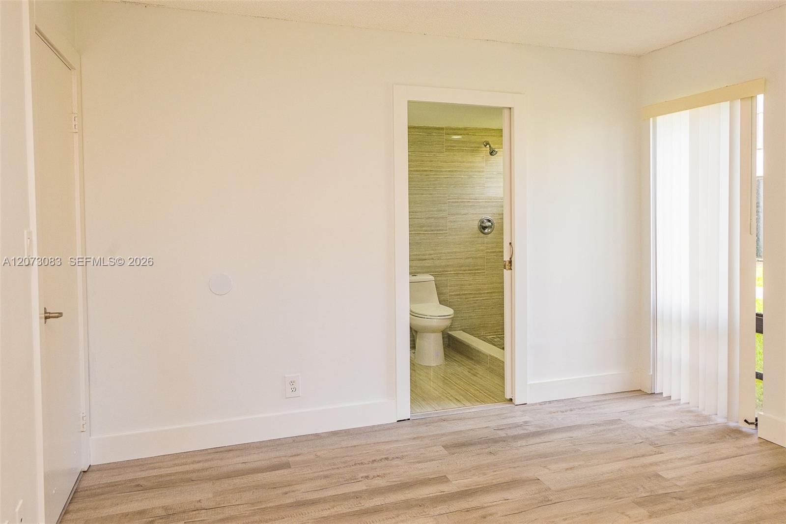 A12073083 Property Photo 23