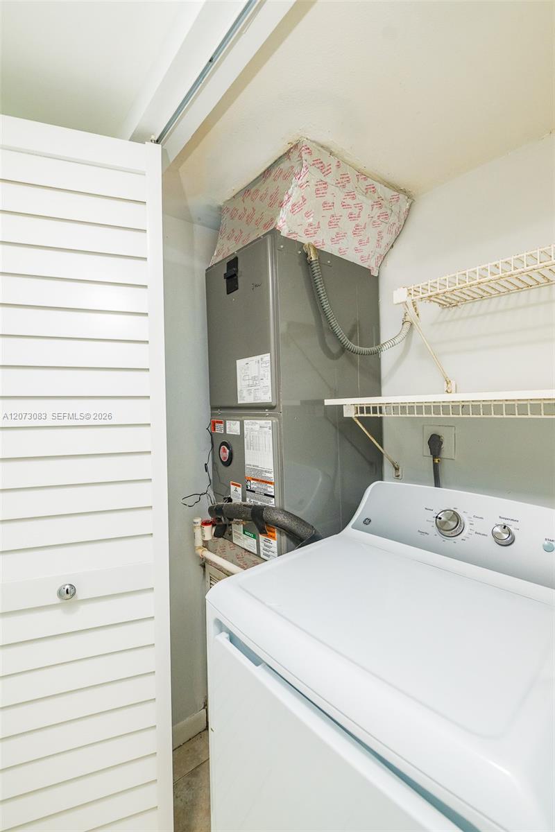 A12073083 Property Photo 33