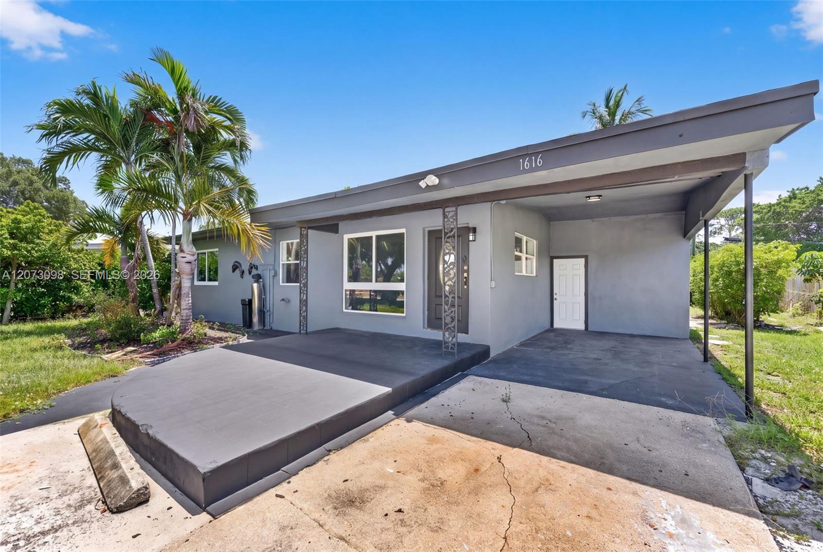 1616 Sw 9th Street Property Photo 1
