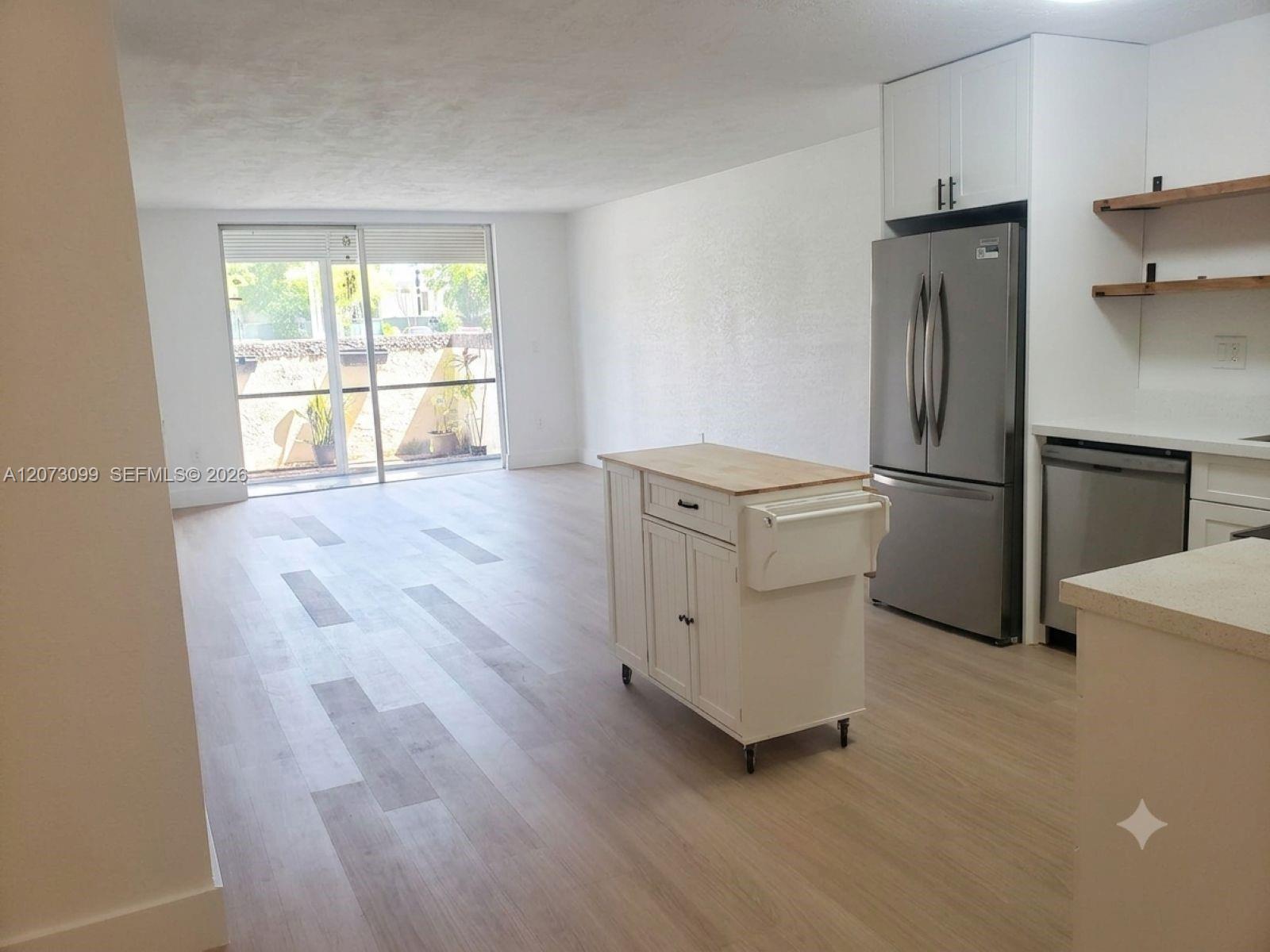 A12073099 Property Photo 10