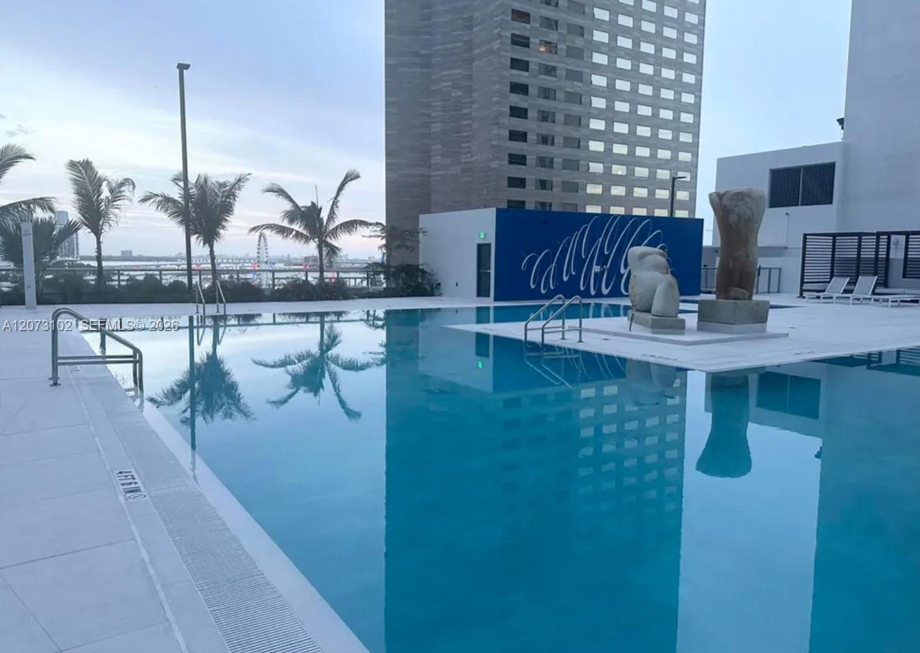 335 S Biscayne Boulevard 3706 Property Photo 3