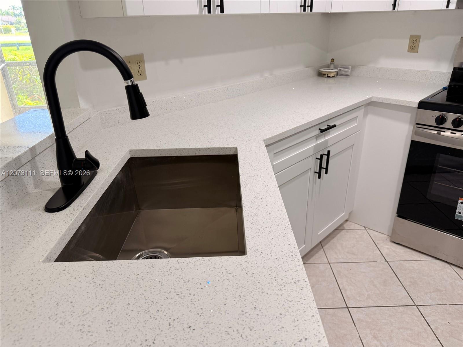 A12073111 Property Photo 2