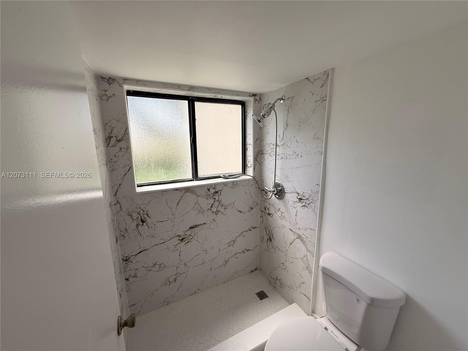 A12073111 Property Photo 7
