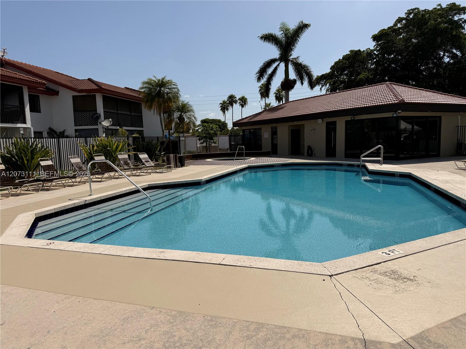 A12073111 Property Photo 14