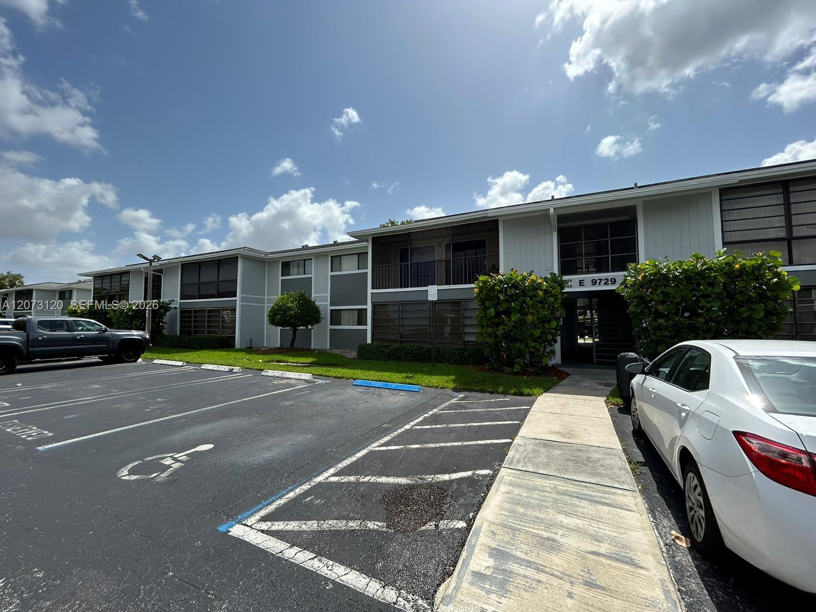 9729 Hammocks Boulevard 105e Property Photo 3