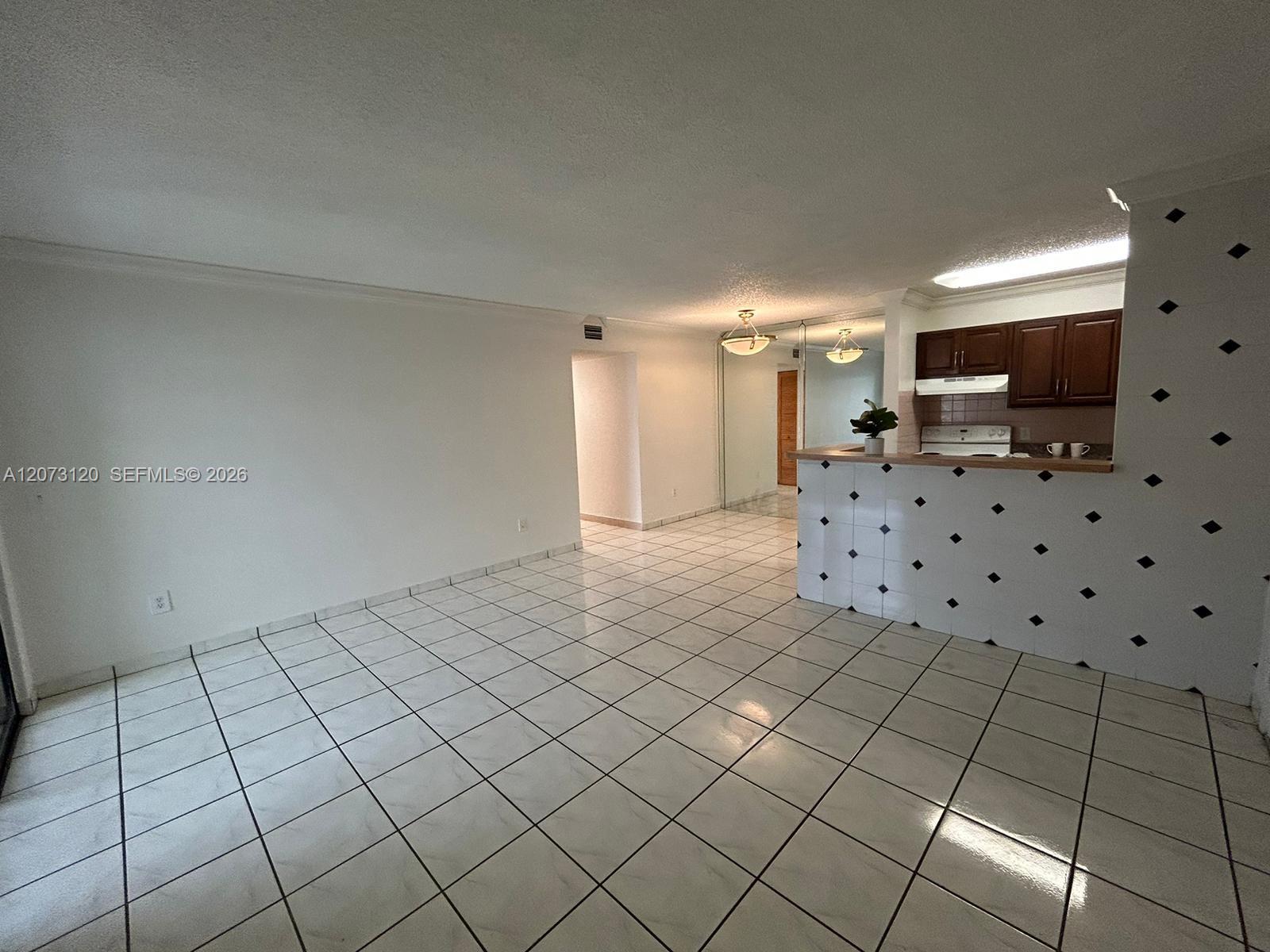 9729 Hammocks Boulevard 105e Property Photo 5