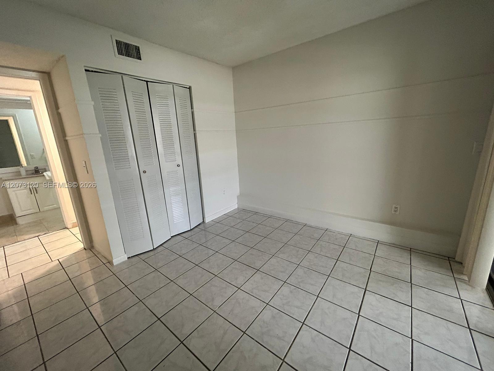 9729 Hammocks Boulevard 105e Property Photo 15