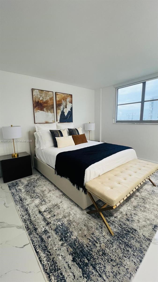 9273 Collins Avenue 606 Property Photo 7