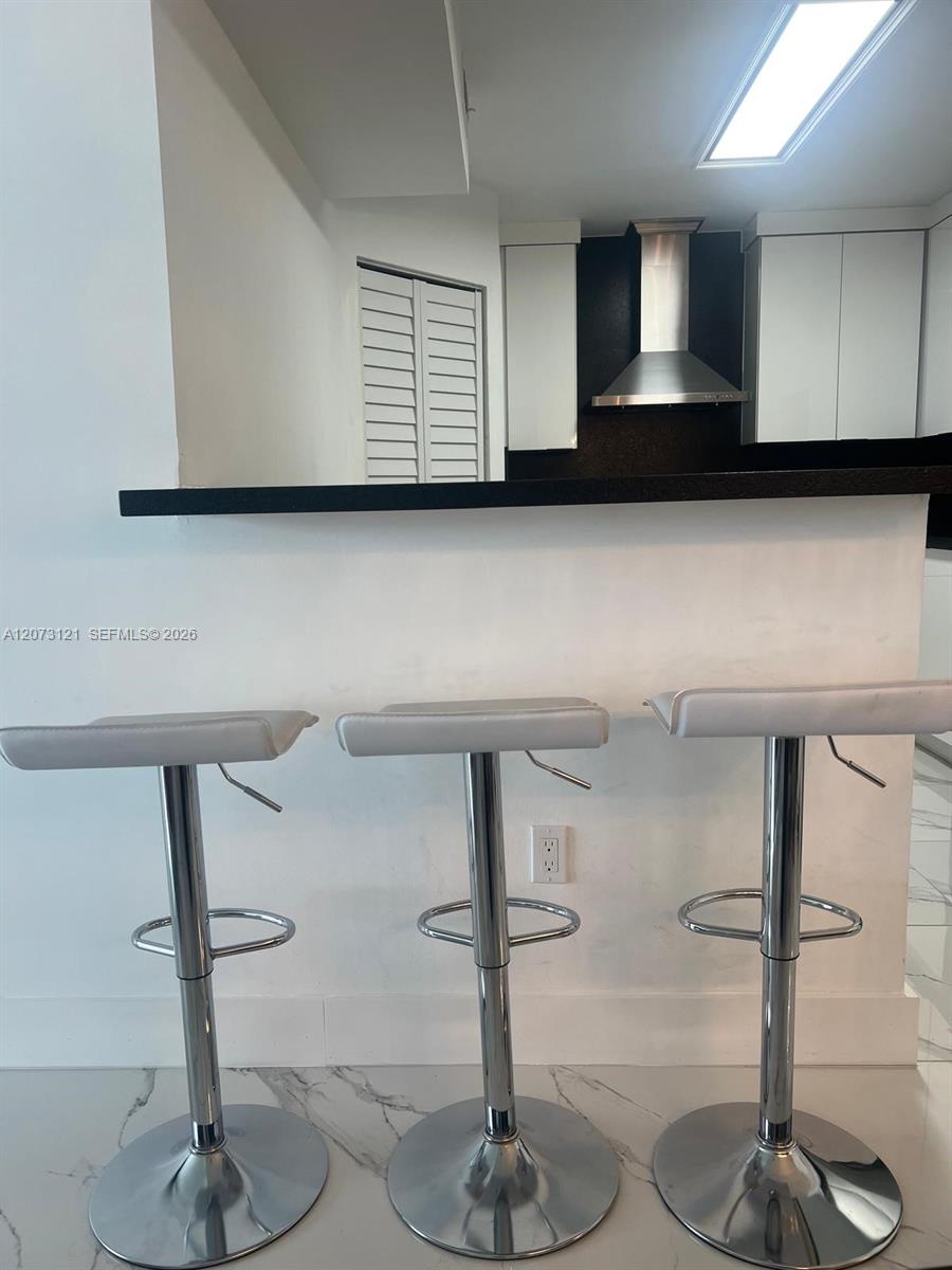 9273 Collins Avenue 606 Property Photo 10