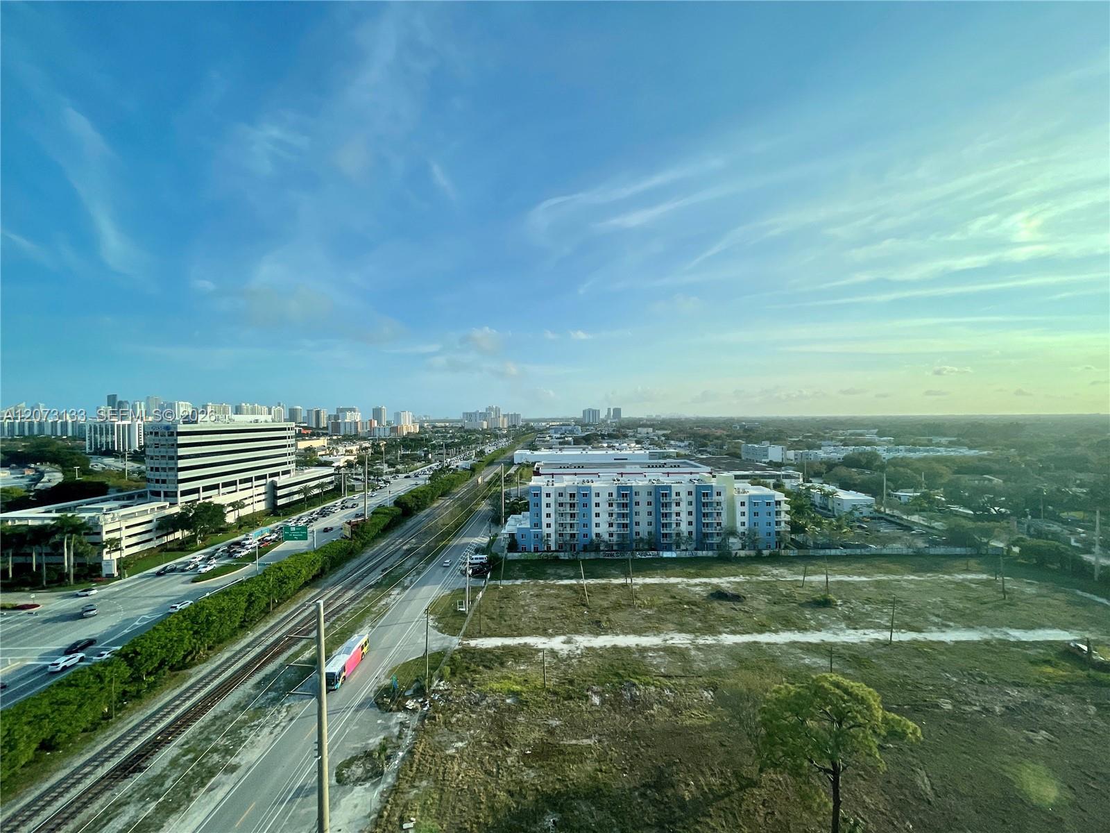19790 W Dixie Highway 1003 Property Photo 7