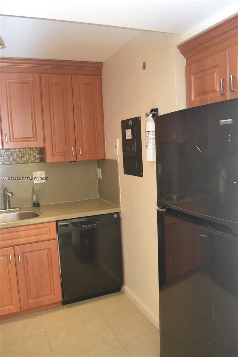 1720 N River Drive 602 Property Photo 2