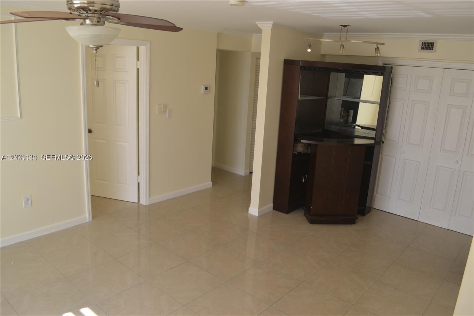 1720 N River Drive 602 Property Photo 9