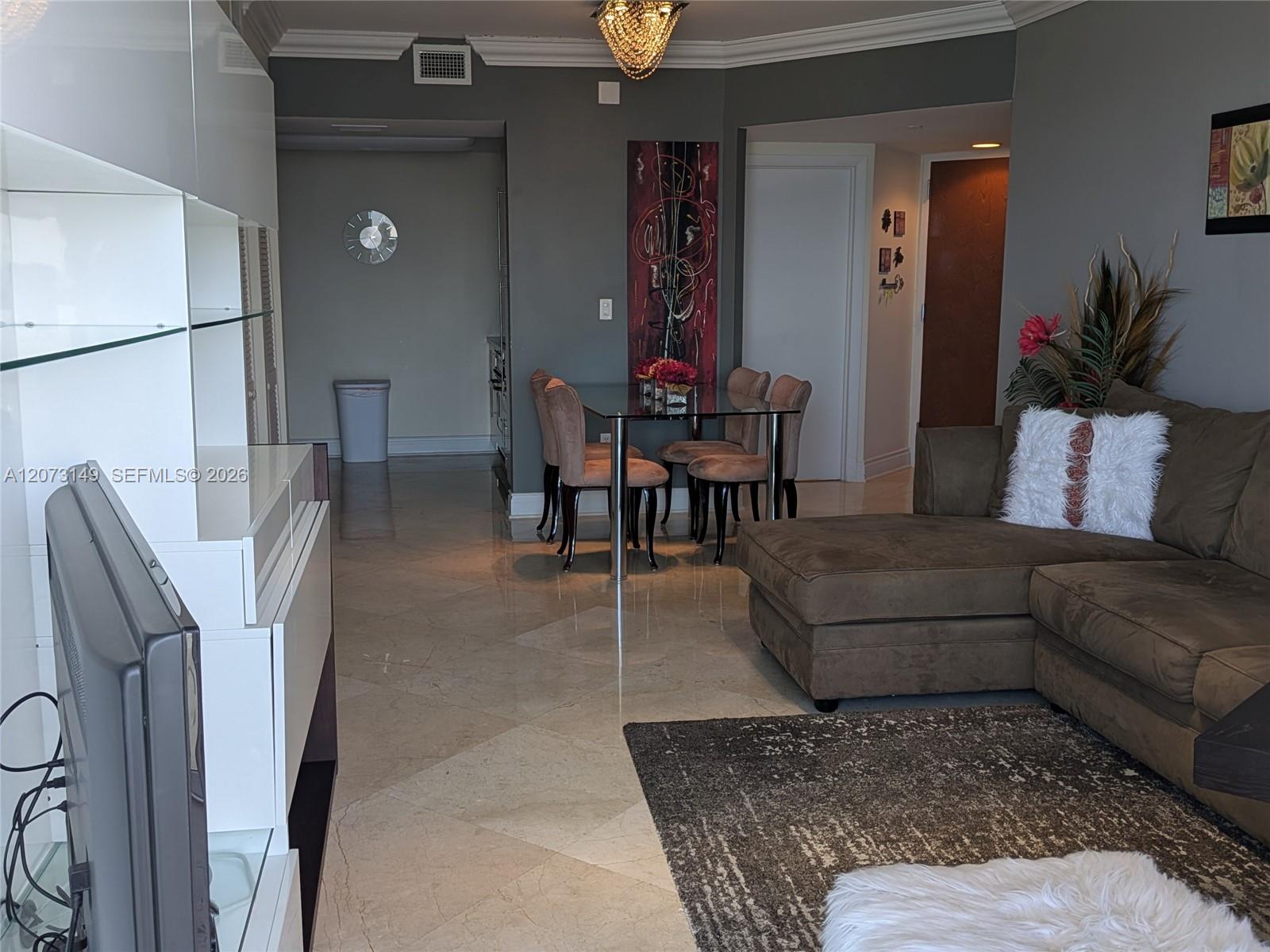 A12073149 Property Photo 15