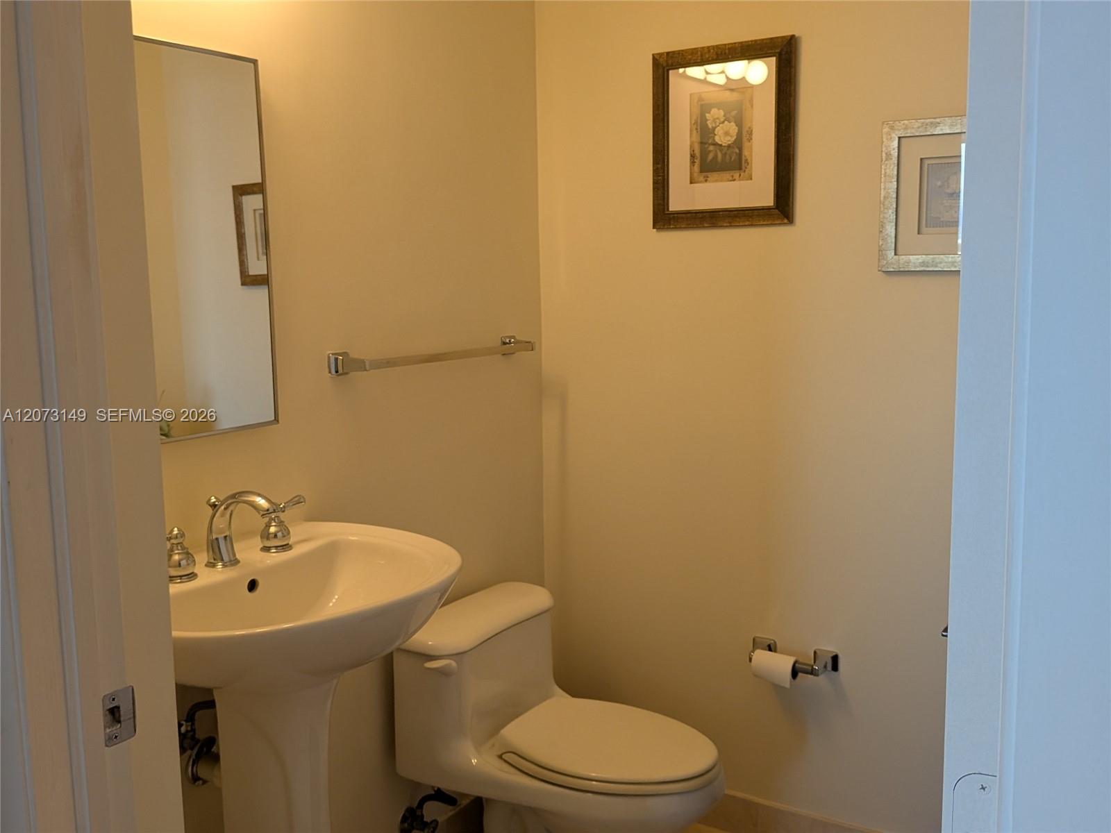 A12073149 Property Photo 24